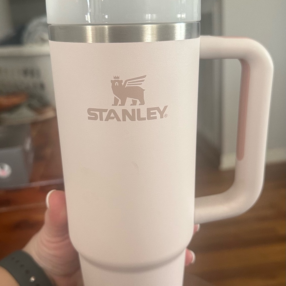 Stanley Tumbler with Handle 30oz